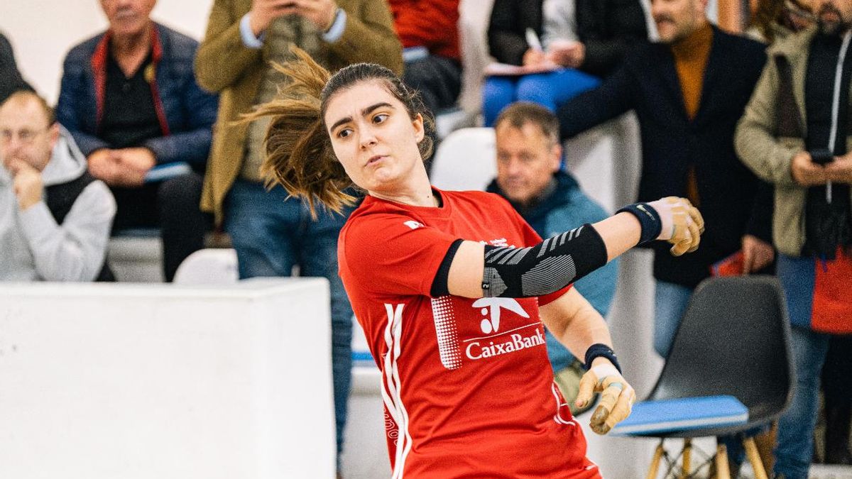 Ana trau des del dau