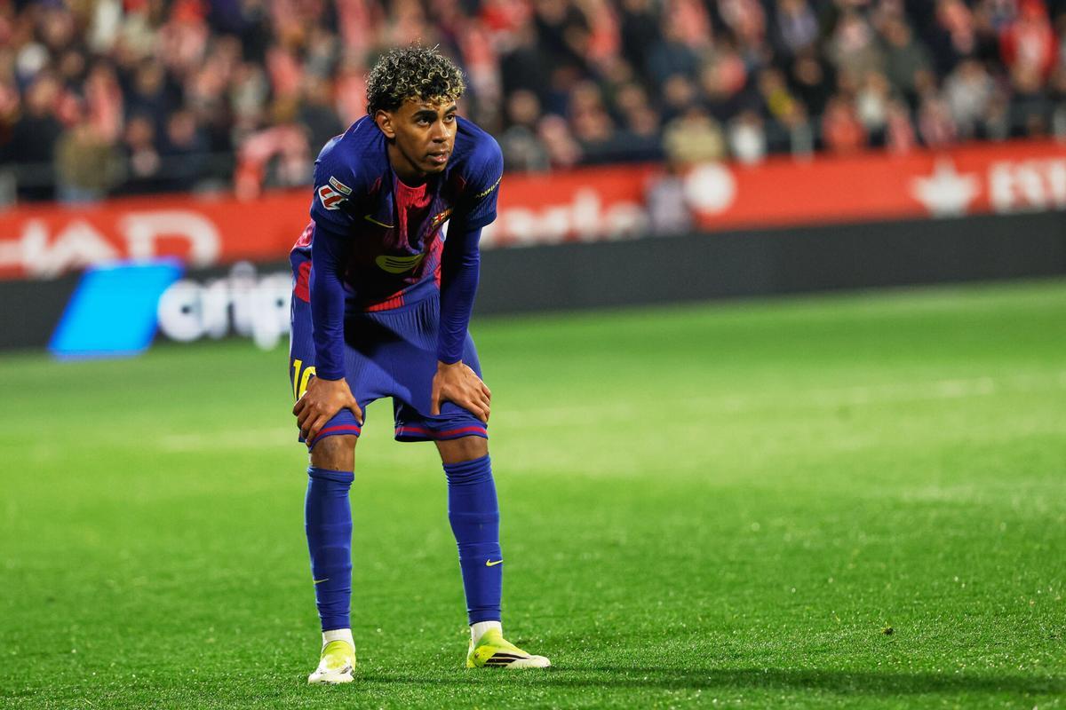 Barcelona's Lamine Yamal during a Spanish La Liga soccer match between Girona and Barcelona in Girona, Spain, Monday, Feb. 16, 2026. (AP Photo/Joan Monfort). Editorial use only / Only Italy and Spain