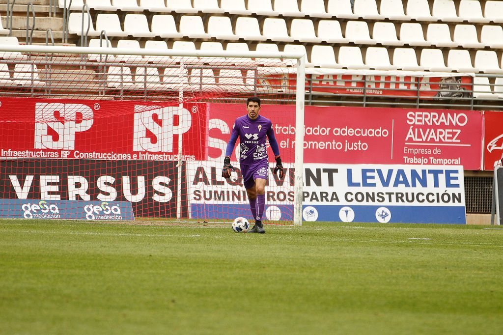 El Real Murcia no levanta cabeza (0-0)