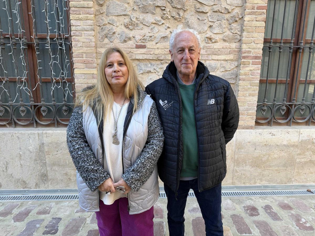 La presidenta de la Federación de Atletismo de la Comunitat Valencia, Mª José Orugo y Paco Borao, presidente de la SD Correcaminos.