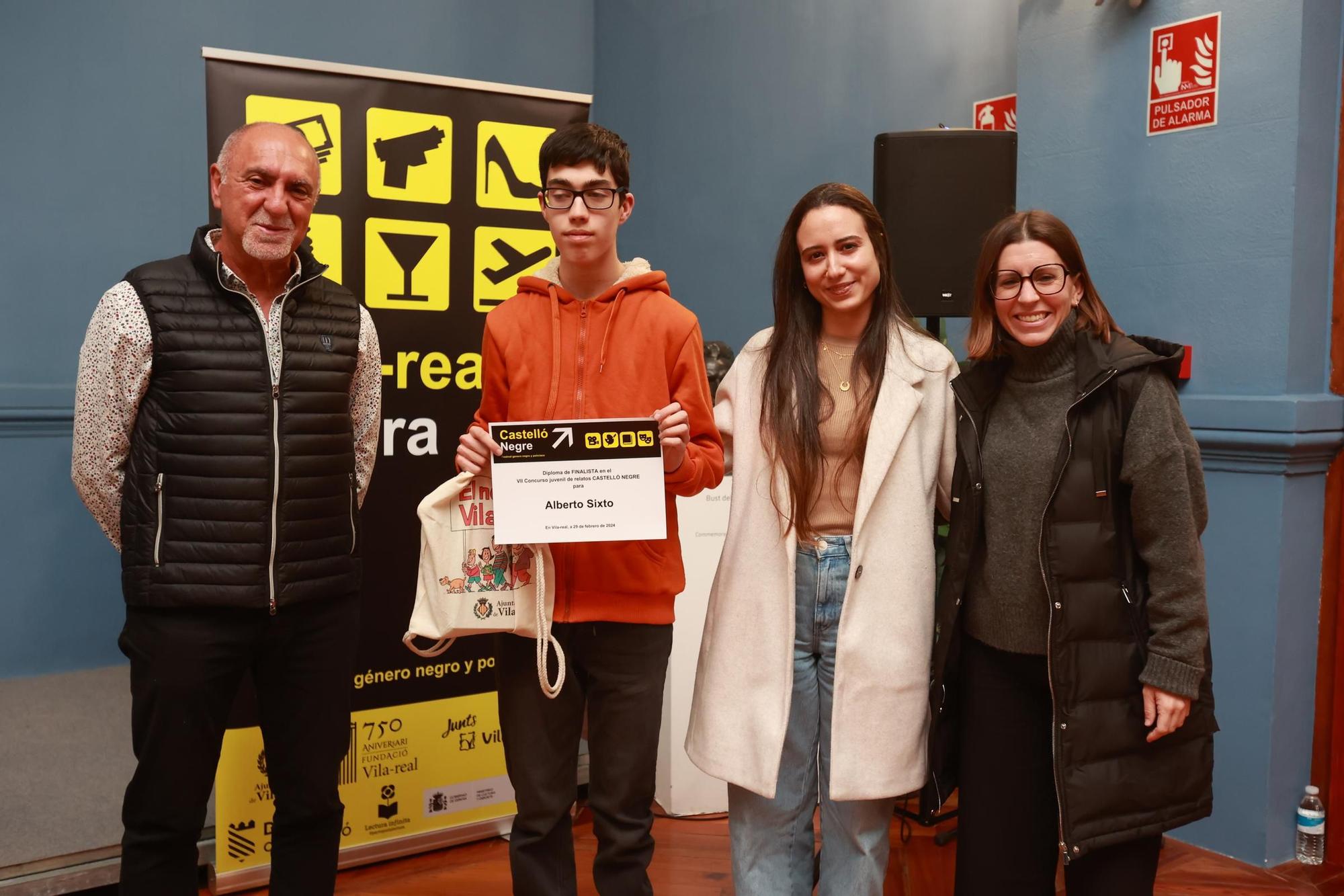 Las imágenes de la entrega en Vila-real de los premios a los relatos juveniles de Castelló Negre