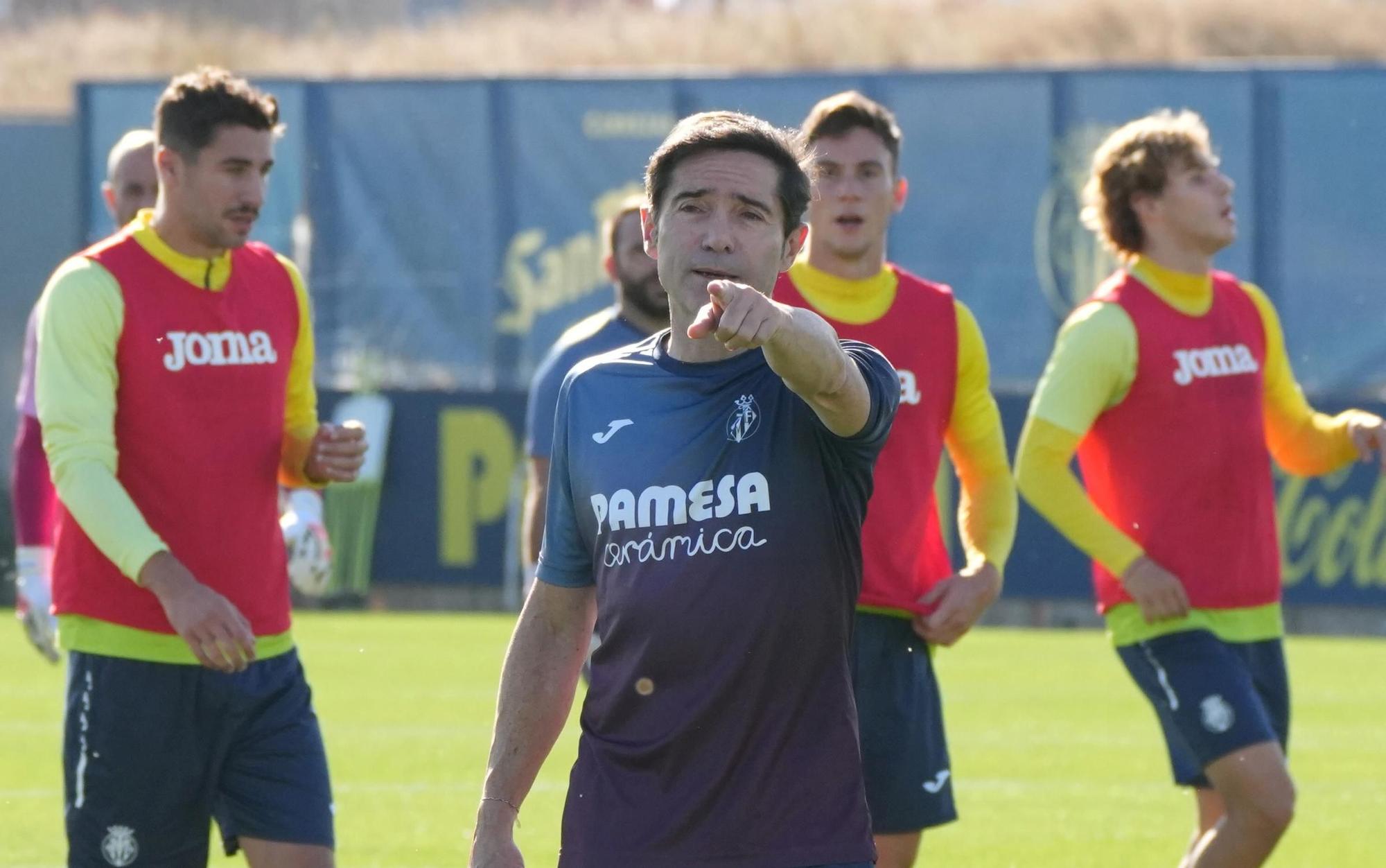 Las imágenes de la presentación de Marcelino como nuevo técnico del Villarreal CF