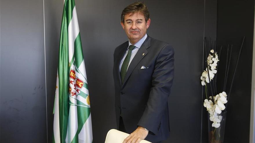 Javier González Calvo: &quot;Ya nos han hablado de otros terrenos que se pueden ceder para la ciudad deportiva del Córdoba CF&quot;