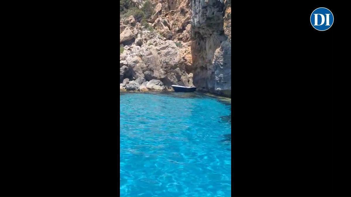 Las pateras abandonadas en las costas de Formentera