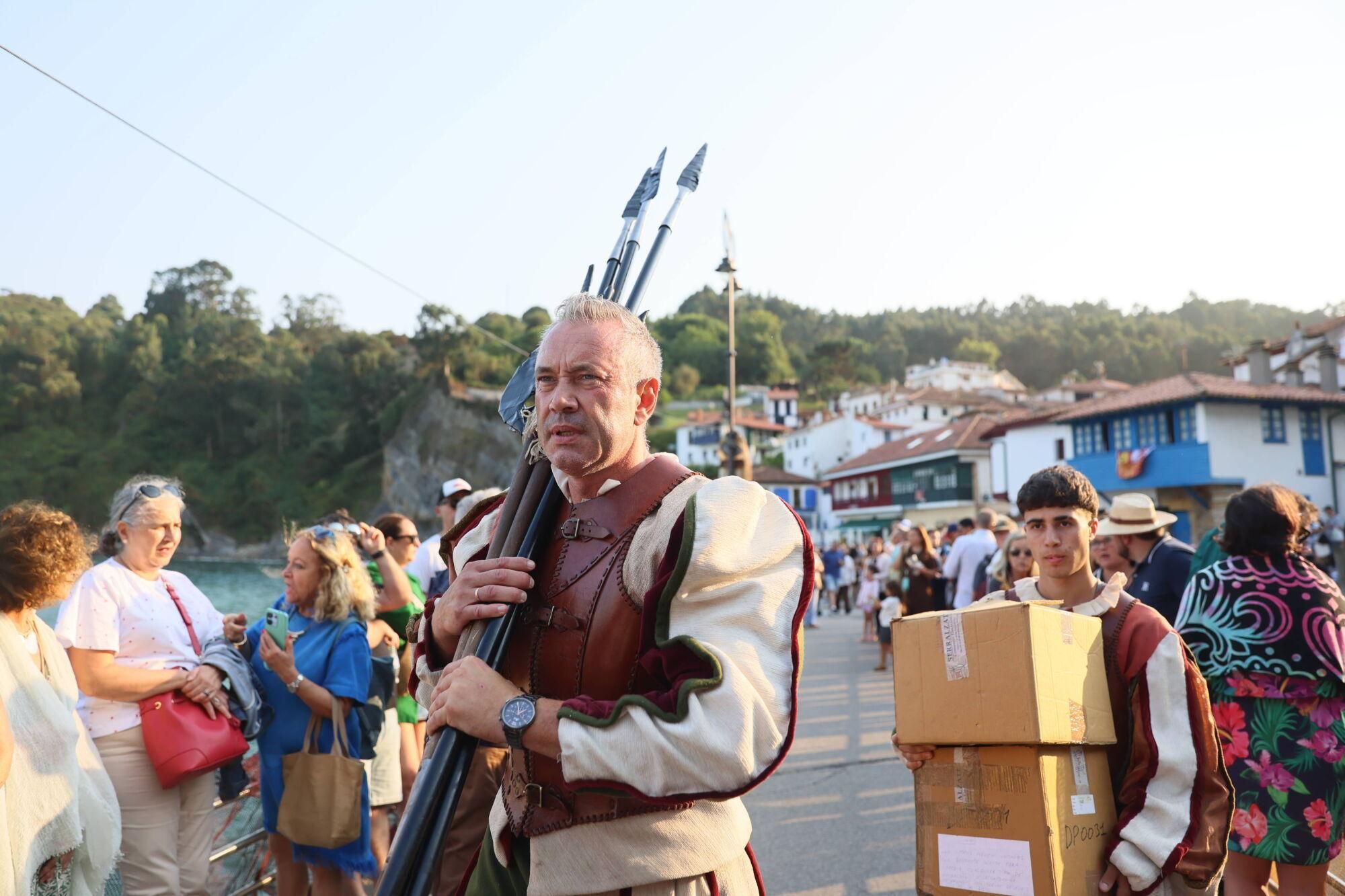 Carlos V siempre desembarca en Tazones
