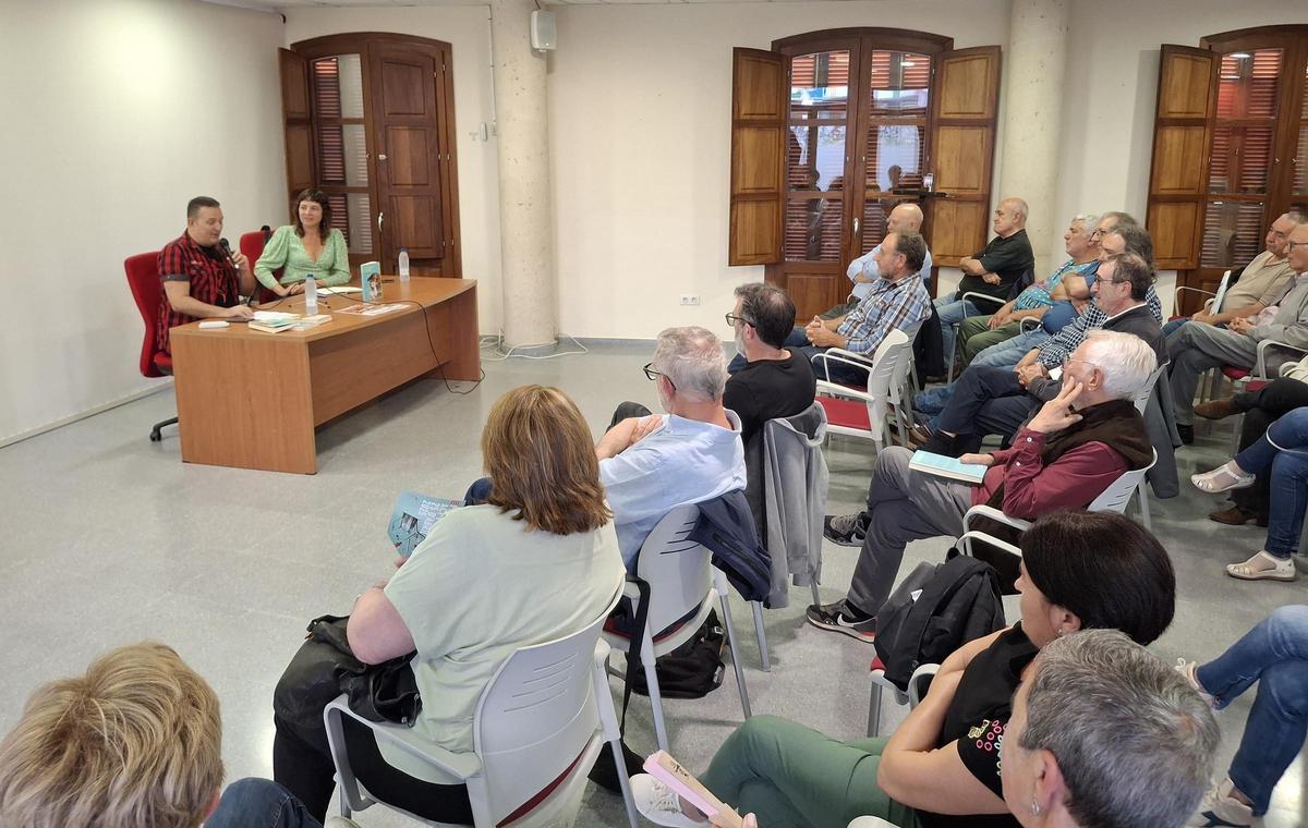 La Casa de Cultura, llena de lectores