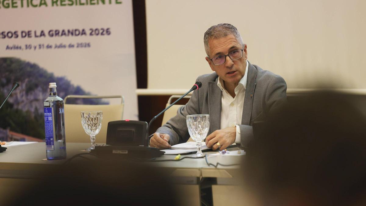 Hugo Morán durante su intervención.