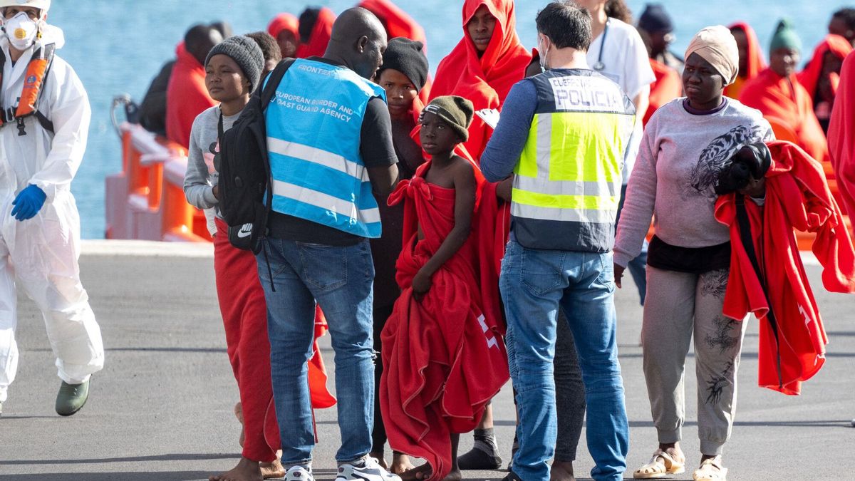 El Gobierno respalda al lehendakari vasco y pide explicaciones a Andalucía por el envío de menores migrantes a Euskadi