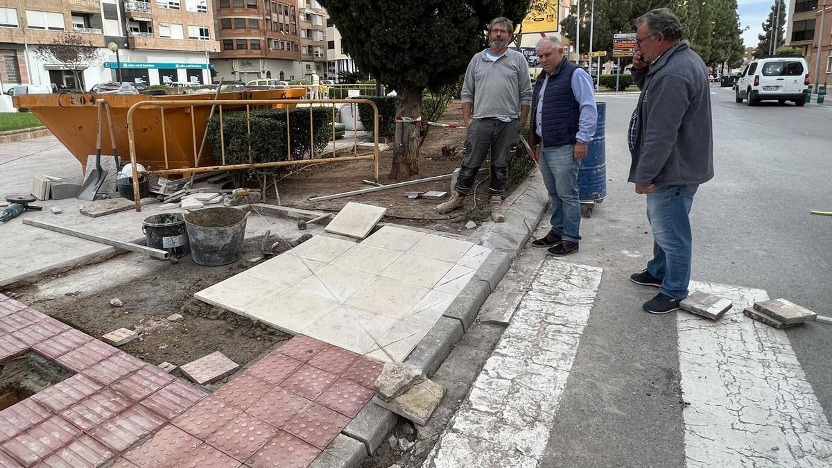 Imagen de uno de los trabajos llevados a cabo en la plaza de la Generalitat