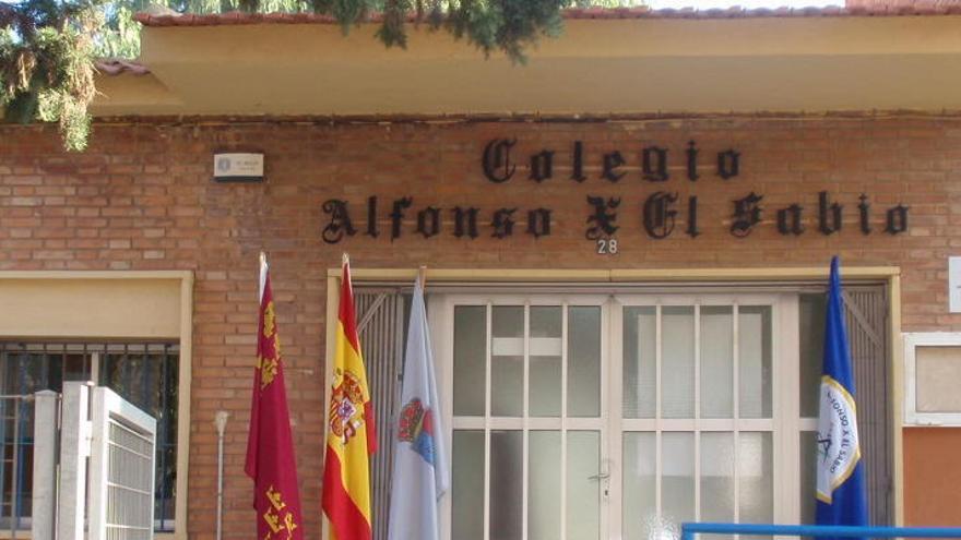 Una profesora y 9 alumnos de La Unión, en cuarentena