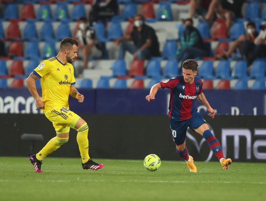 Levante UD - Cádiz, en imágenes