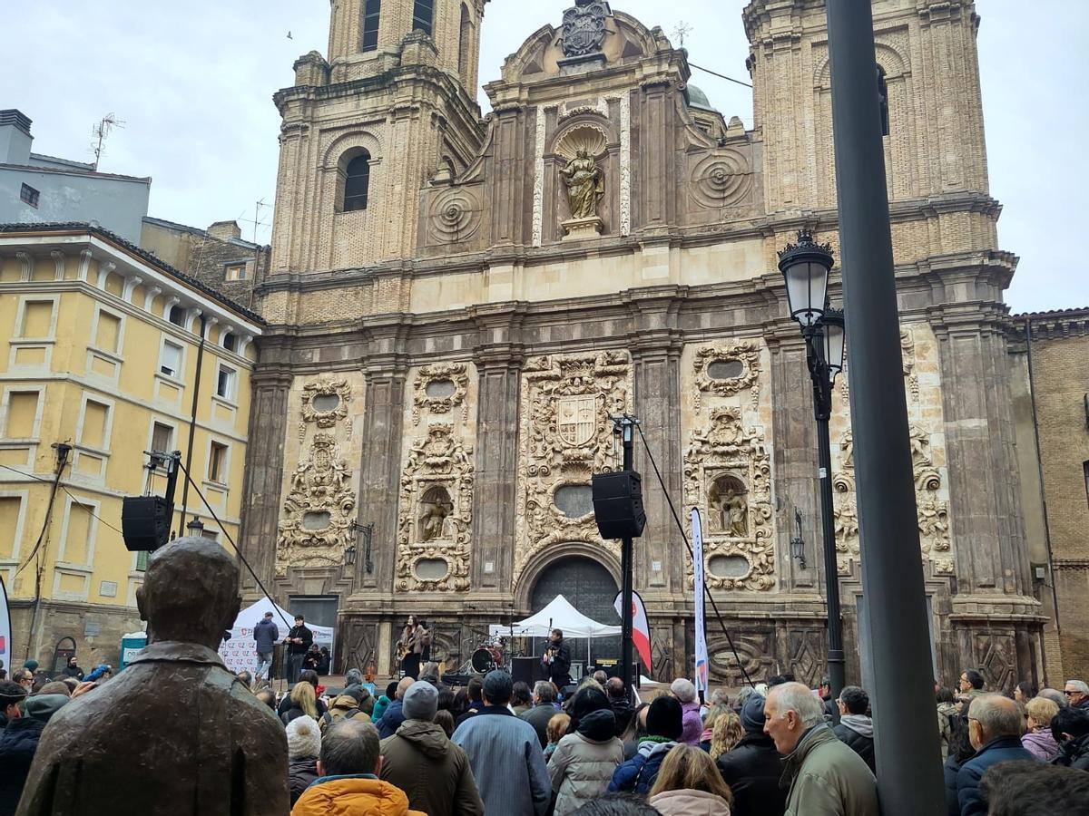 Festi Valero en la plaza del Justicia.