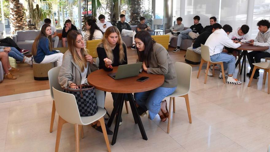 La Universidad Intercontinental de la Empresa prevé incorporar tres doctorados y cumplir en 2028 con la normativa estatal