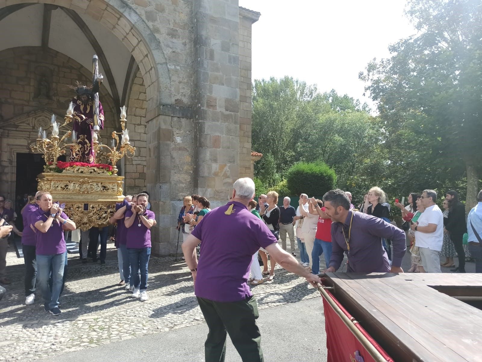 Todas las imágenes del Ecce Homo: así fue la multitudinaria y emocionante procesión en Noreña