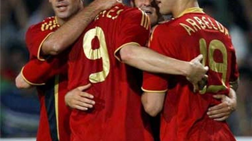 España golea a Azerbaiyán (0-6)