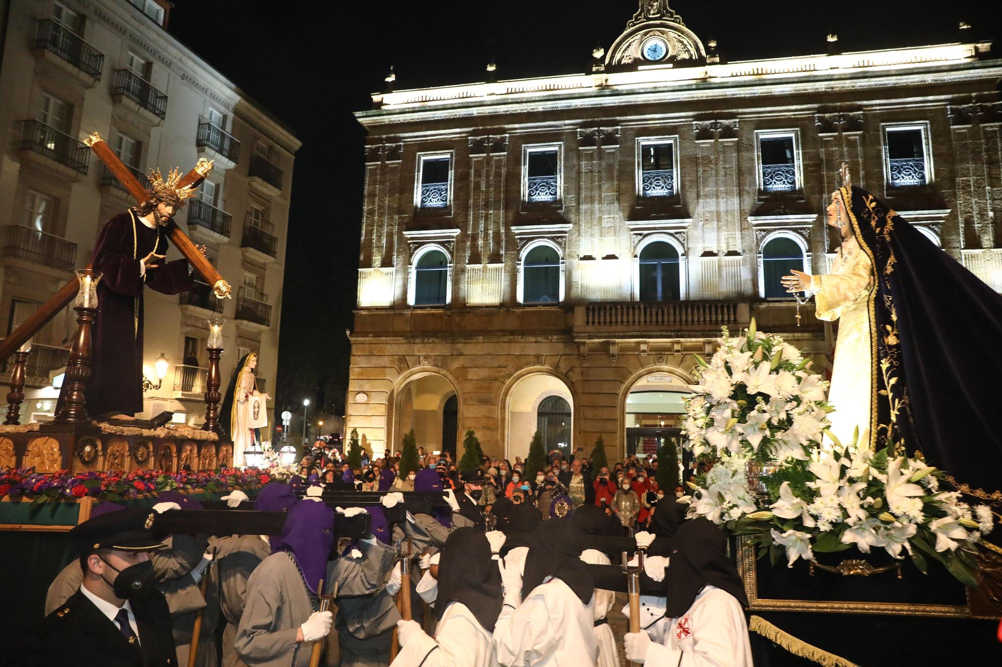 En imágenes: procesión del Miércoles Santo en Gijón