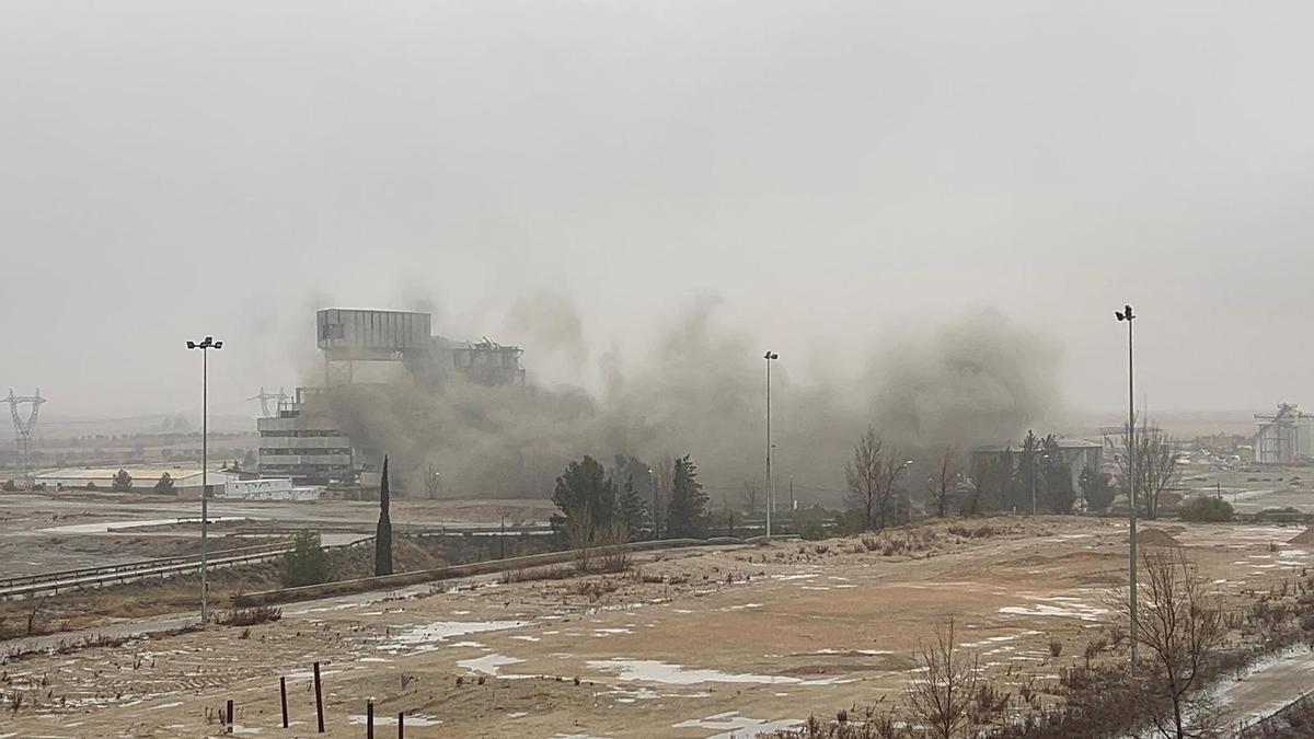 Así ha sido la voladura de la última caldera de la térmica de Andorra