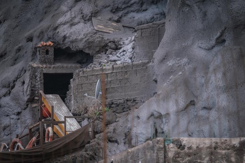 Caserío Las Bajas, situado junto al túnel de la autopista en Güímar