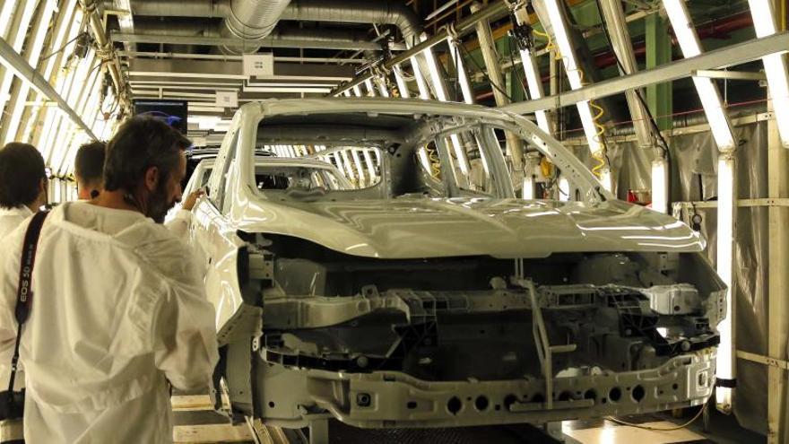 Ford fabricará 4.000 vehículos menos al caer las previsiones de ventas en Europa