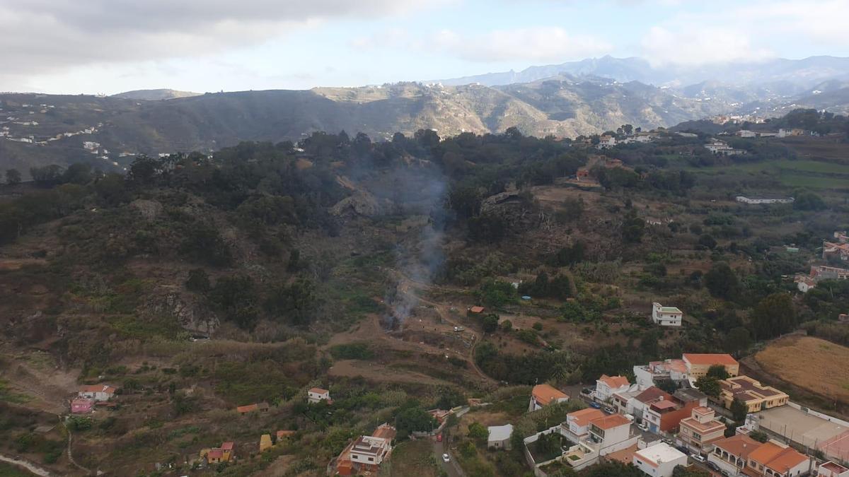 Imagen de la humareda levantada por una quema agrícola