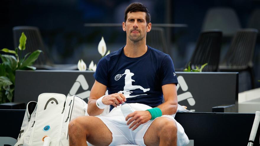 Djokovic podría volver a quedarse fuera de Indian Wells y Miami