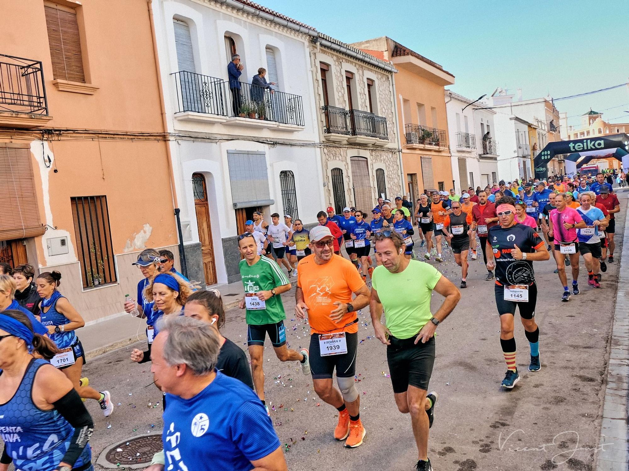 Búscate en la XI Cursa Solidària de Beniarjó