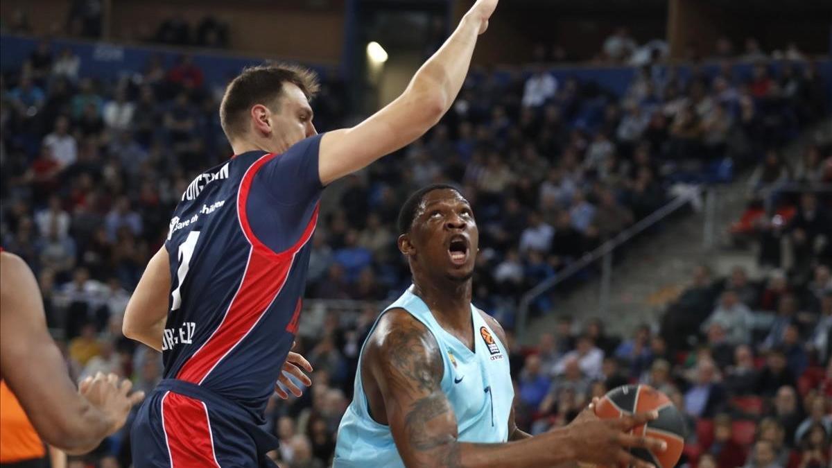 Seraphin, en acción, en un partido del Barça ante el Baskonia