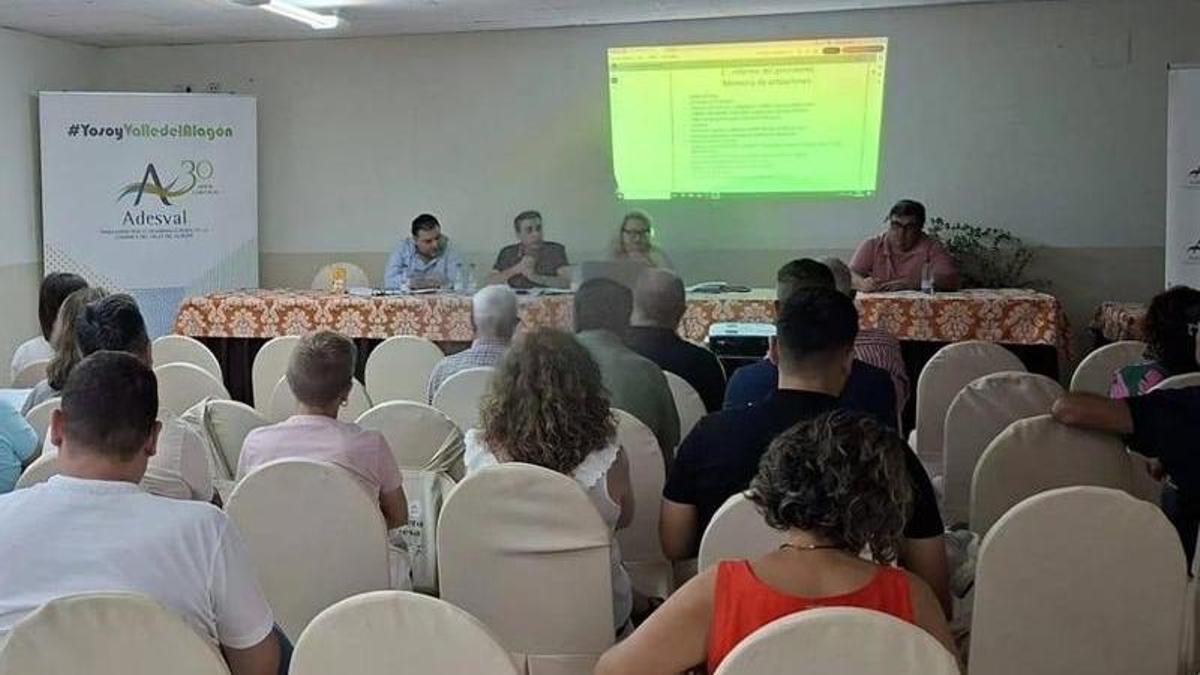 Reunión celebrada por Adesval, este año, en Coria.