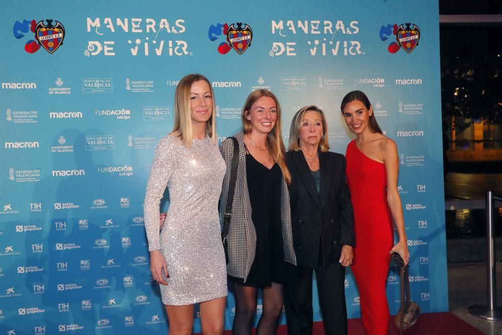 El Levante UD y su Fundación presentan la película levantinista "Maneras de vivir"