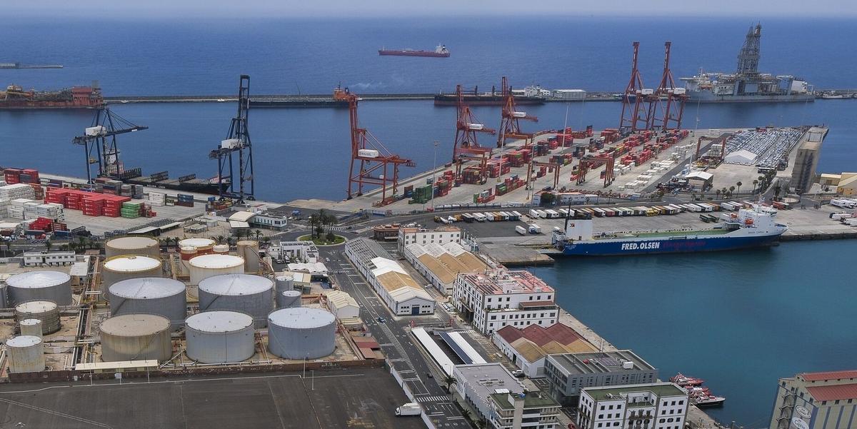 Vista del puerto de Las Palmas