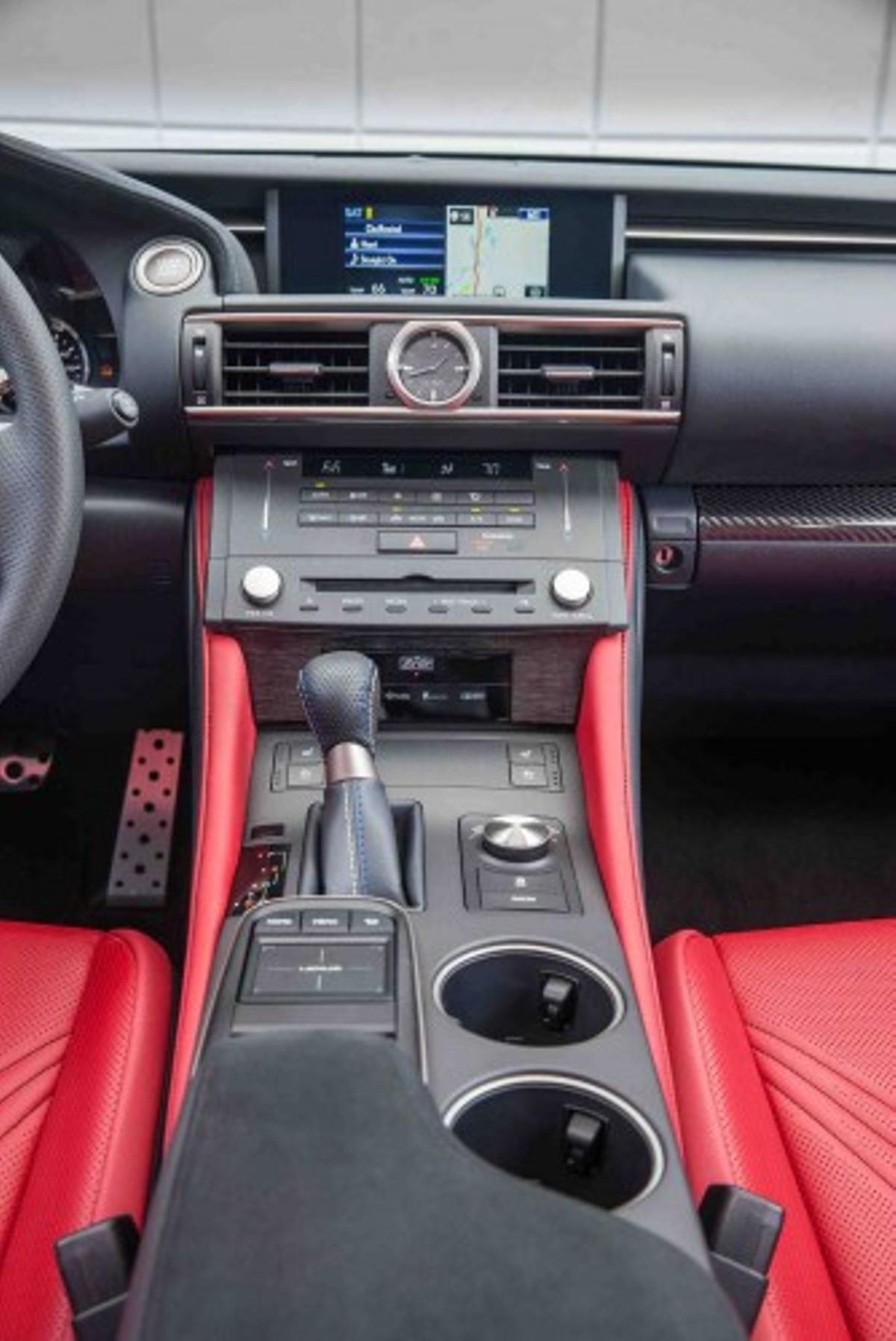 ctv-nue-lexus rc f int 03 ctv-nue-lexus rc f int 03
