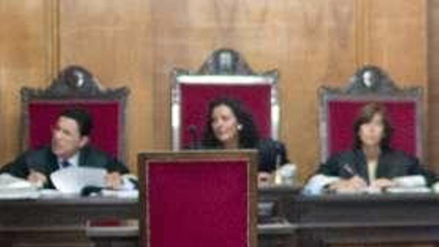 La Audiencia Provincial celebrará el juicio en febrero. // Brais Lorenzo