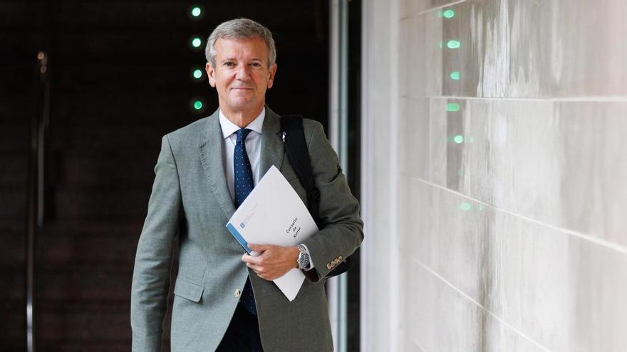 Rueda defiende el trabajo de la Xunta en materia de vivienda y exige al Gobierno que aborde el problema de forma «global»