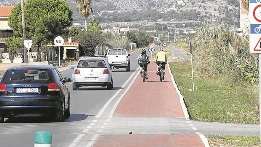 Vecinos del Camí la Ratlla urgen la reparación de este transitado vial