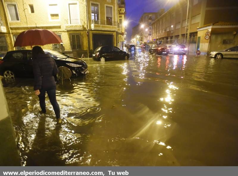 GALERÍA DE FOTOS -- El diluvio cae en Castellón y provoca inundaciones