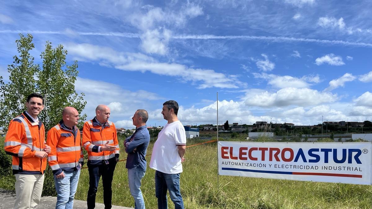 Licencia de obra para la construcción de una nueva nave en el polígono de Bobes, donde se instalará una empresa del sector eléctrico e industrial
