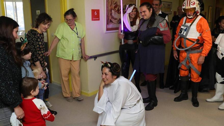 La Orden 66 de Star Wars visita a los pequeños ingresados en el Hospital de Cabueñes