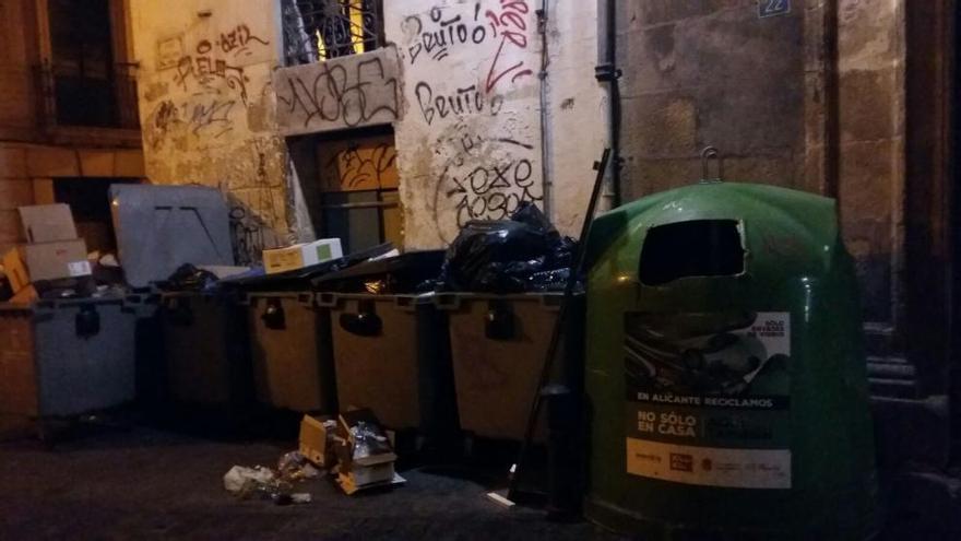 Las ratas y la basura se comen la imagen turística de Alicante