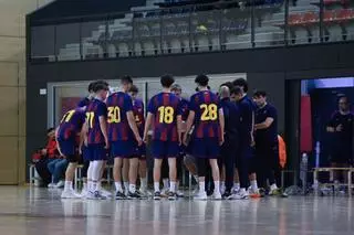 El Barça arrolla al anfitrión y se acerca a Colonia