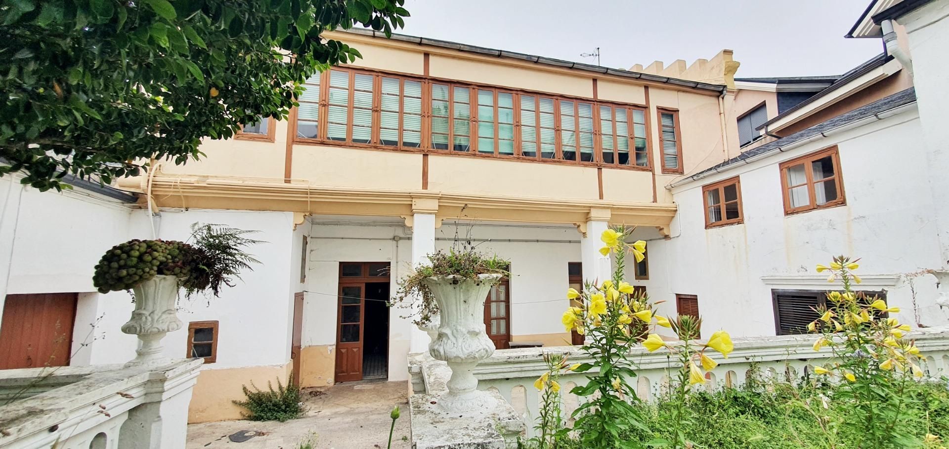 En imágenes: Joya arquitectónica de 1907 a la venta en el centro de Tapia