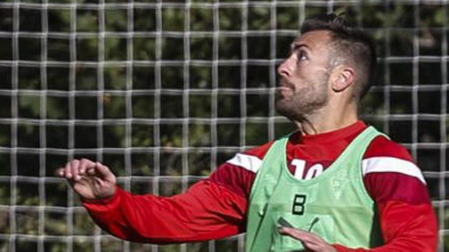 El del ex del Eibar Antonio Luna, único fichaje confirmado