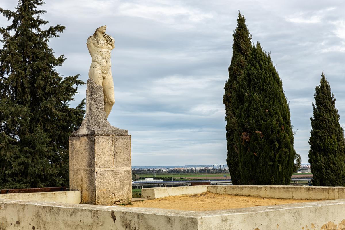 Escultura romana en el conjunto arqueológico de Itálica
