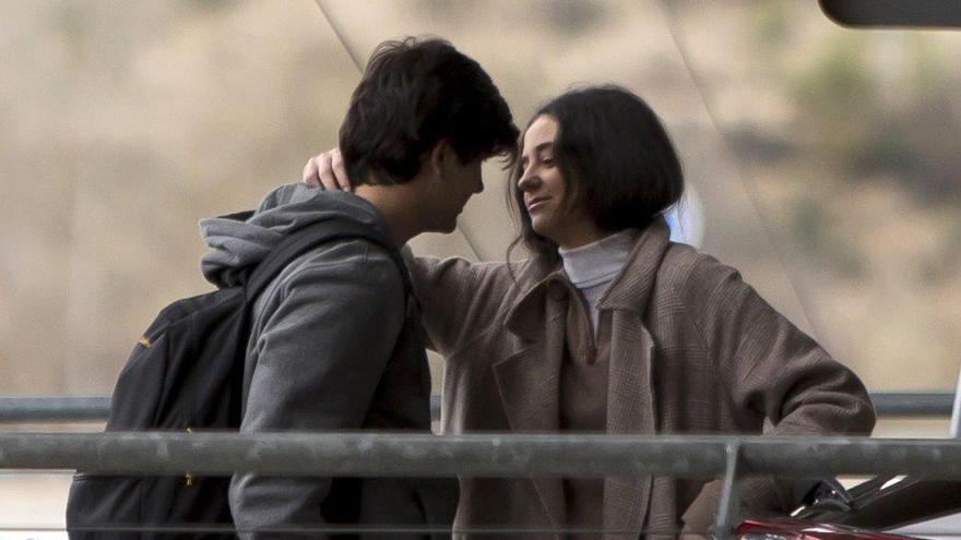 Jorge Bárcenas y Victoria Federica en el aeropuerto.