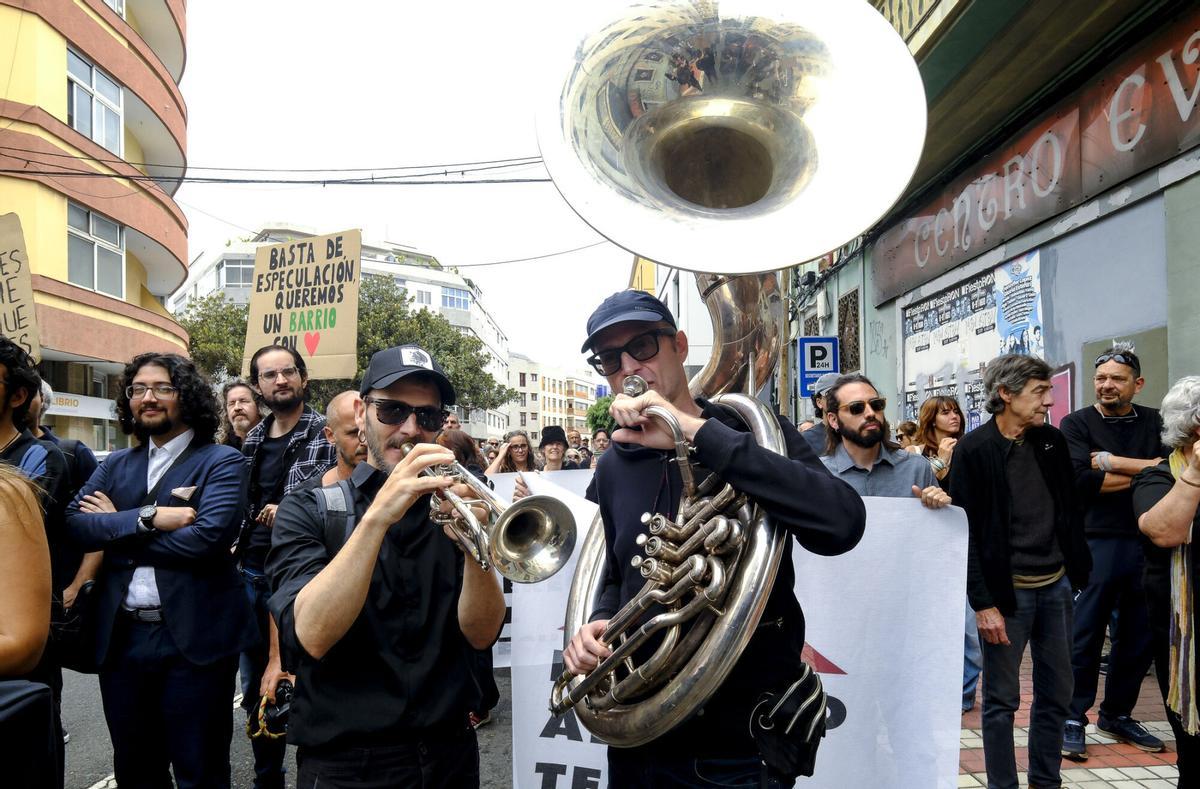 Manifiesto en rechazo a la gentrificación de Guanarteme durante el 'Funeral Jazz'