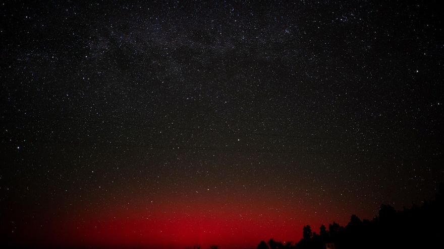 El cielo de Canarias vuelve a teñirse de rosa: así ha sido el espectáculo natural de auroras boreales