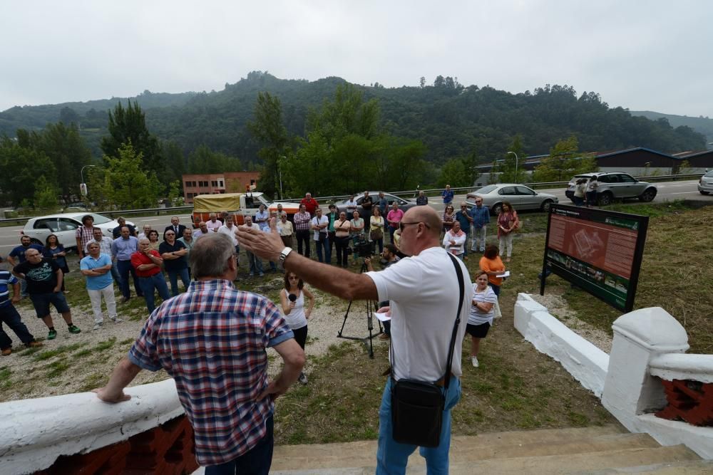 Inauguración del cementerio protestante de Mieres