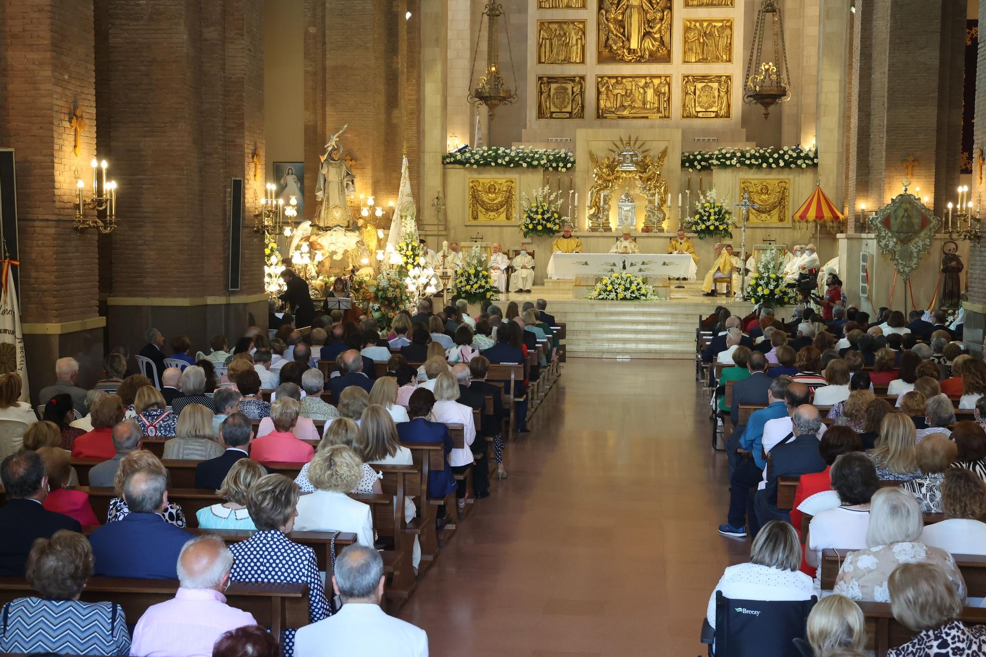 Las imágenes de la misa y la procesión del día de Sant Pasqual en Vila-real