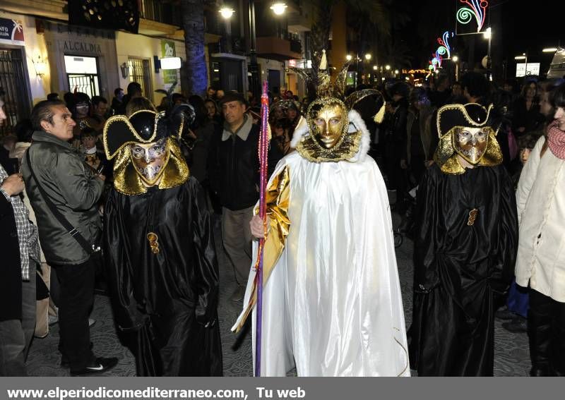 GALERÍA DE FOTOS - Fiesta de Carnaval en el Grao de Castellón