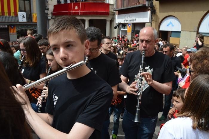 Patum: la passada de dimecres al migdia en fotos