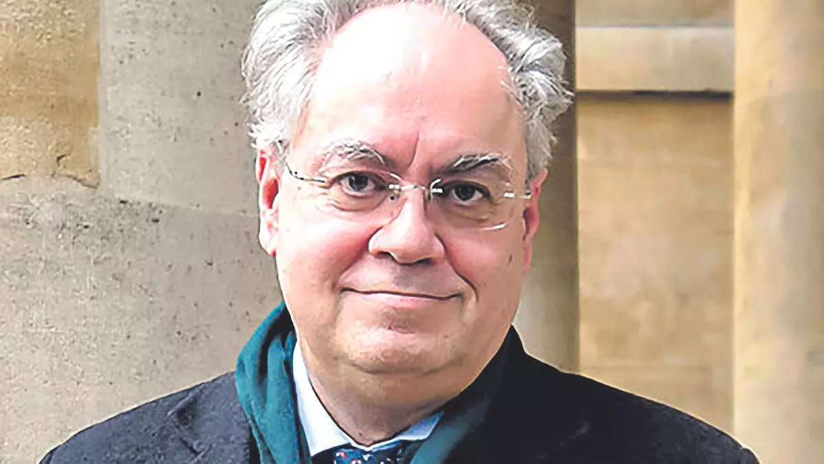 David Abulafia: "Hay sitios que empiezan a parecer Disneylandia. Hay que proteger la herencia cultural"